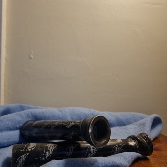 Set of 2 beautiful hand carved candlestick from Kenya, Africa Made in Soapstone. - Picture 2 of 5